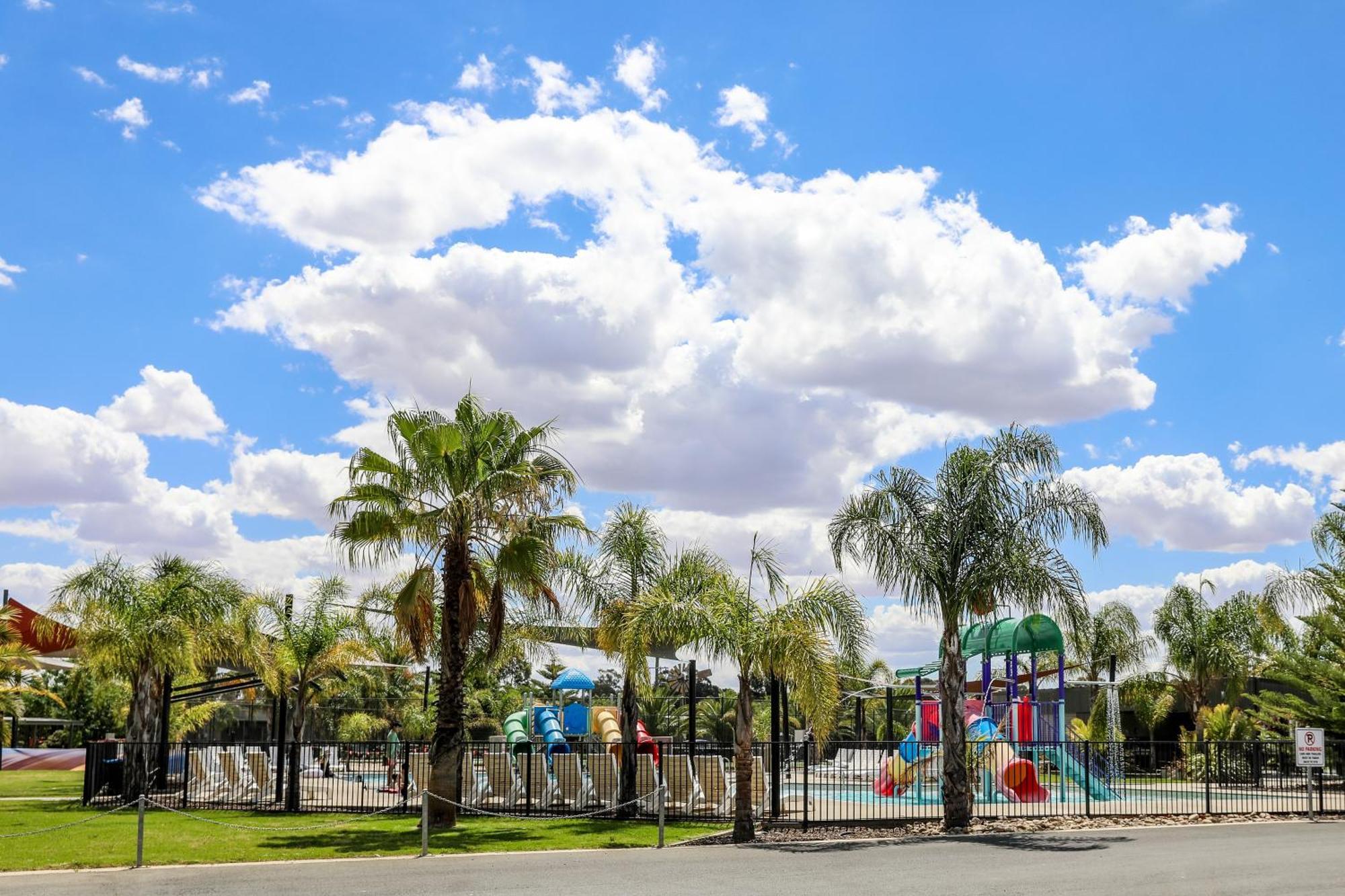 Discovery Parks - Moama Waters Buitenkant foto