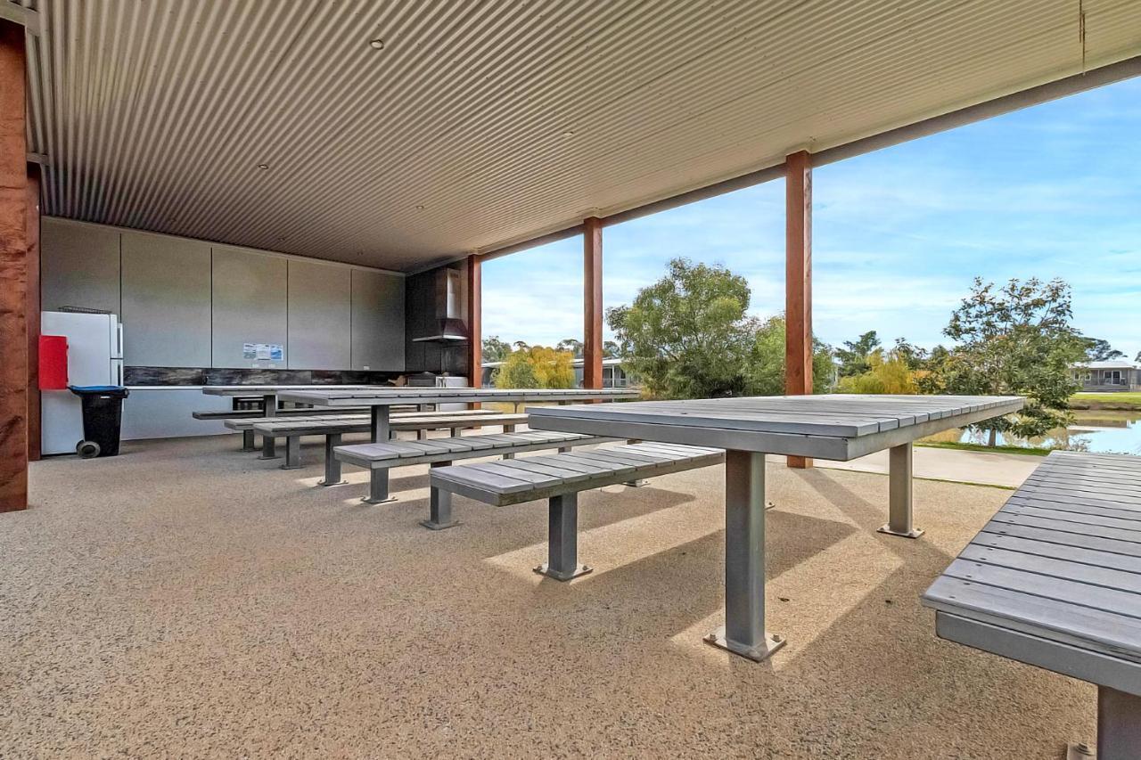 Discovery Parks - Moama Waters Buitenkant foto